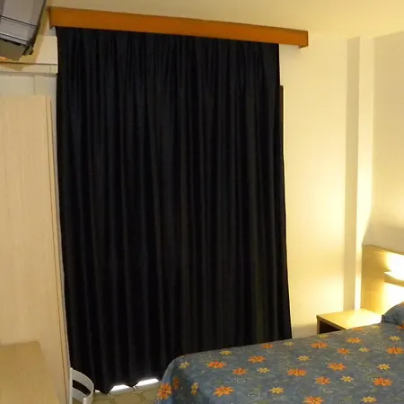 Szálloda Santa Cruz 3*